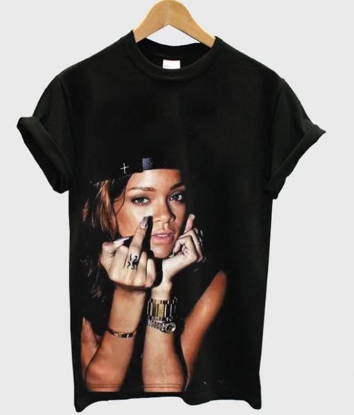 Rihanna Goes Green T-Shirt KM